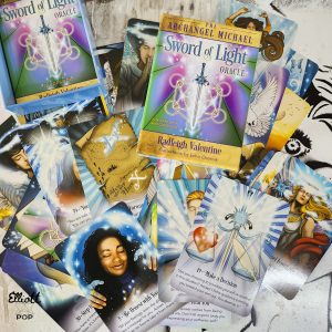 Archangel Michael Sword of Light Oracle - Ảnh 11