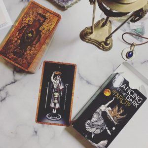 Dancing in the Dark Tarot - Ảnh 10