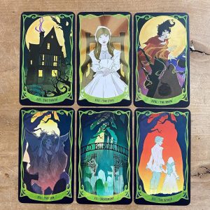 Disney Hocus Pocus Tarot - Ảnh 11