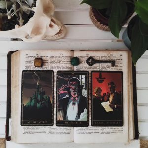 Universal Monsters Tarot - Ảnh 11