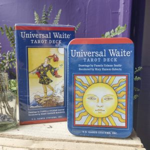 Universal Waite Tarot Deck in a Tin - Ảnh 9