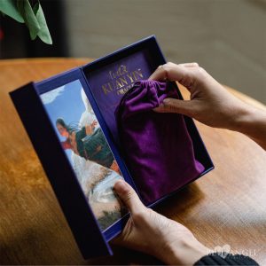 Wild Kuan Yin Oracle - The Velvet Goddess Edition - Ảnh 12
