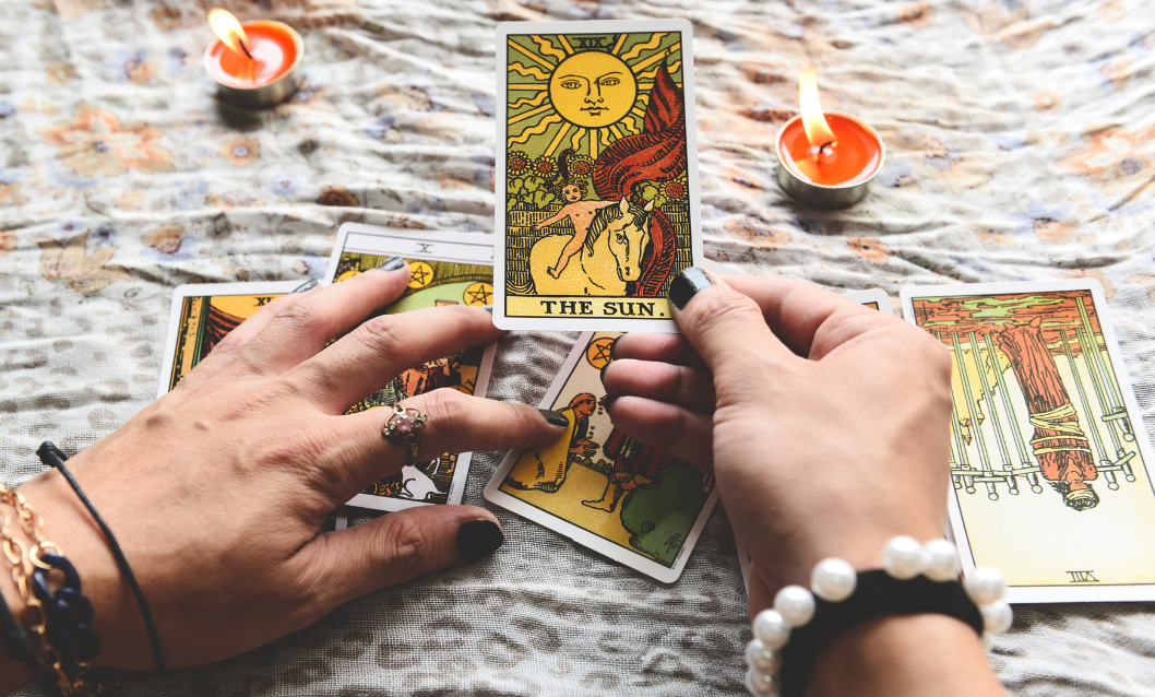 Tarot - Khi bạn cần phân tích và hiểu sâu vấn đề
